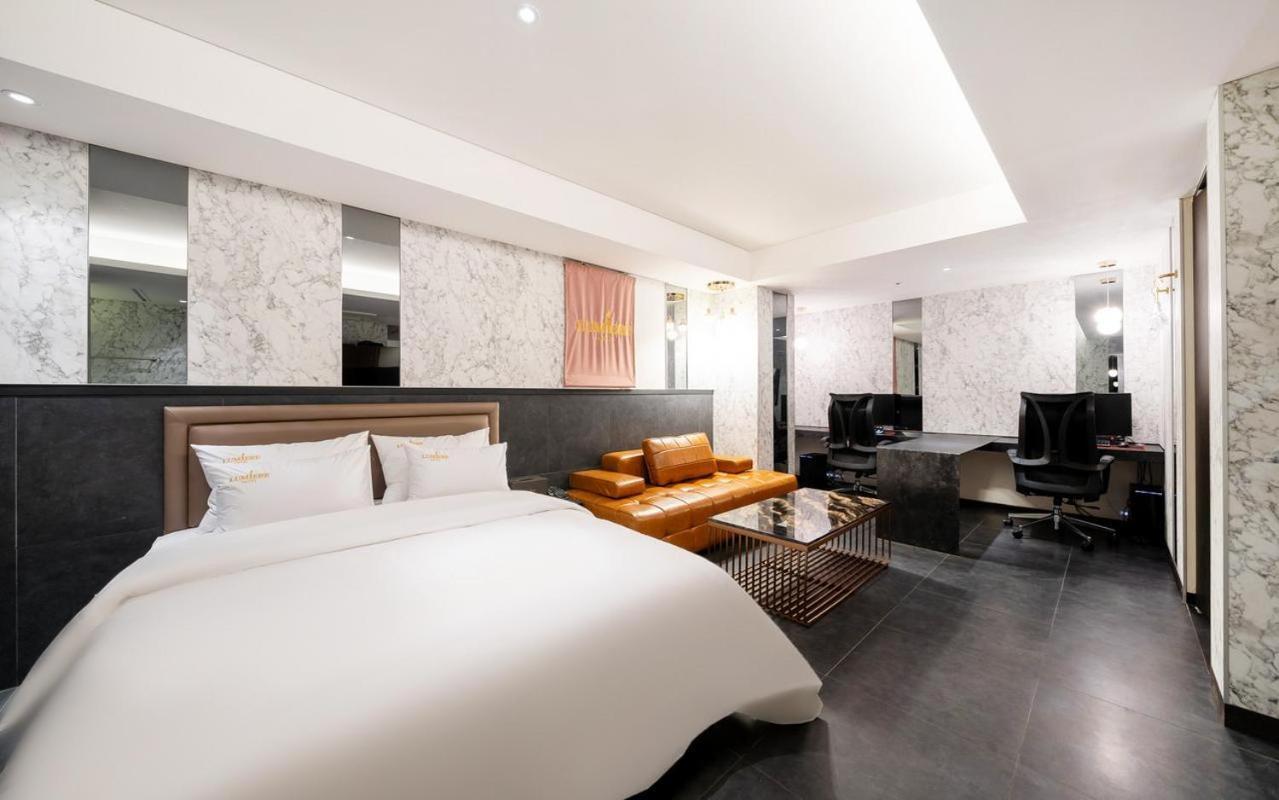Hotel Yeoksam Lumiere
